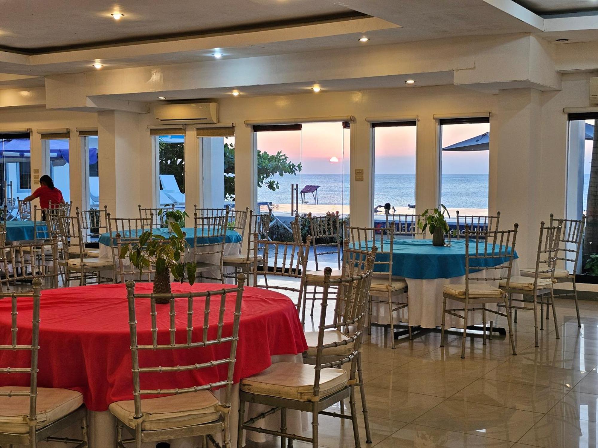 Blue Coast Beach Hotel Santa Ana (Luzon) Exterior foto